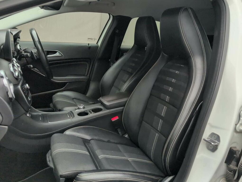 Mercedes-Benz GLA Class White #32