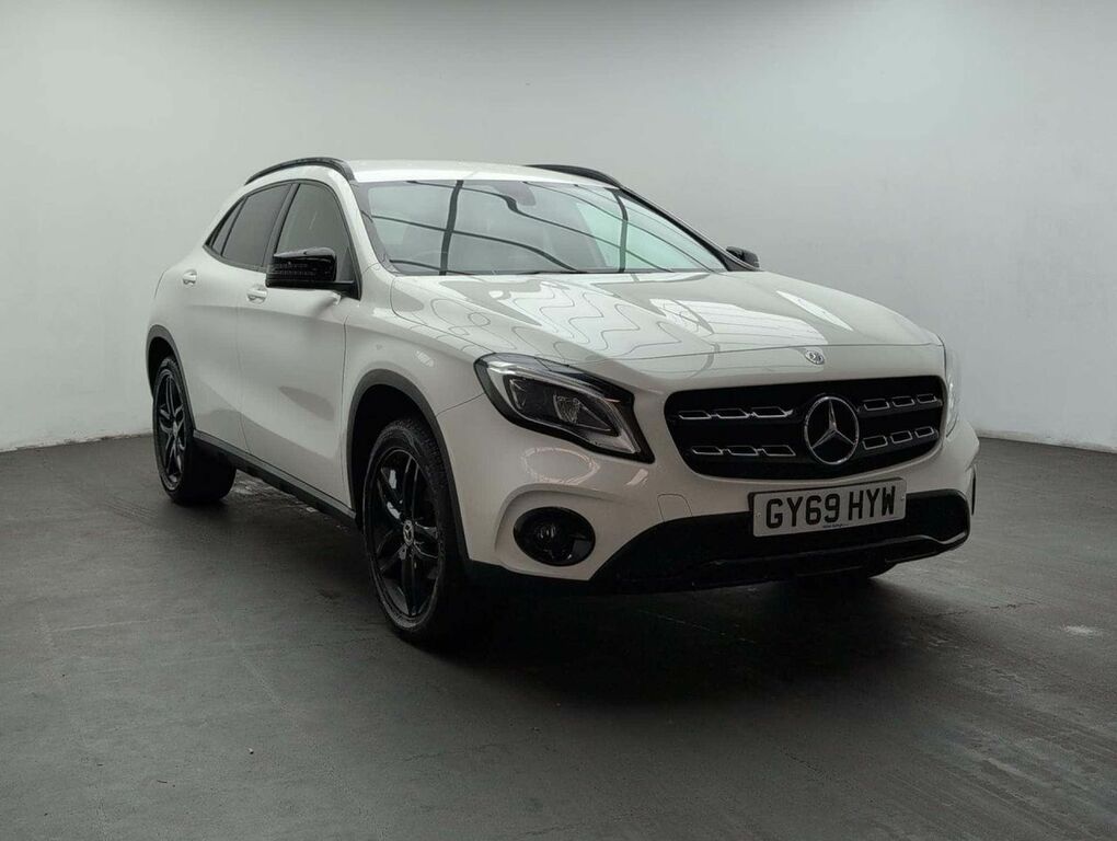 Mercedes-Benz GLA Class 1.6 Gla 180 Urban Edition White #2