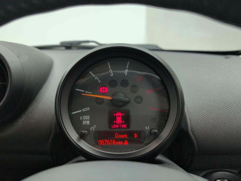Mini Countryman Cooper Red #16