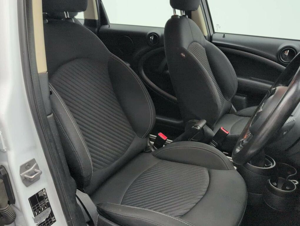 Mini Countryman Cooper Red #12