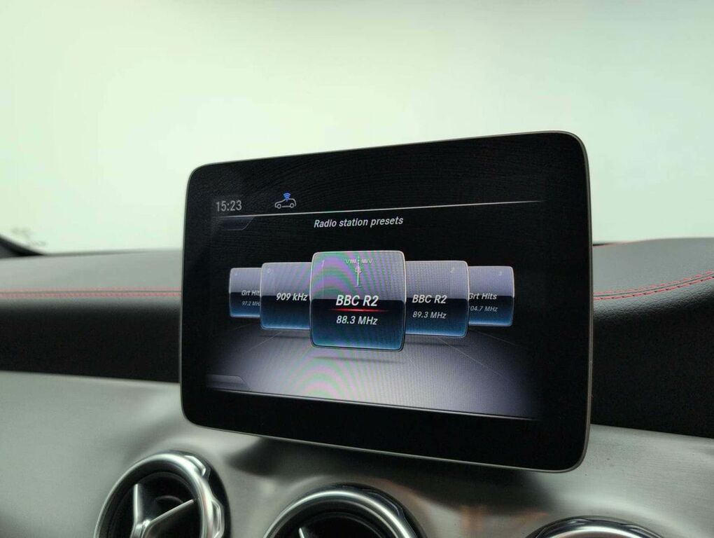 Mercedes-Benz GLA Class Gla 220 Amg Line Premium D 4Matic Grey #14