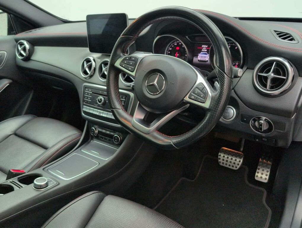Mercedes-Benz GLA Class Gla 220 Amg Line Premium D 4Matic Grey #11