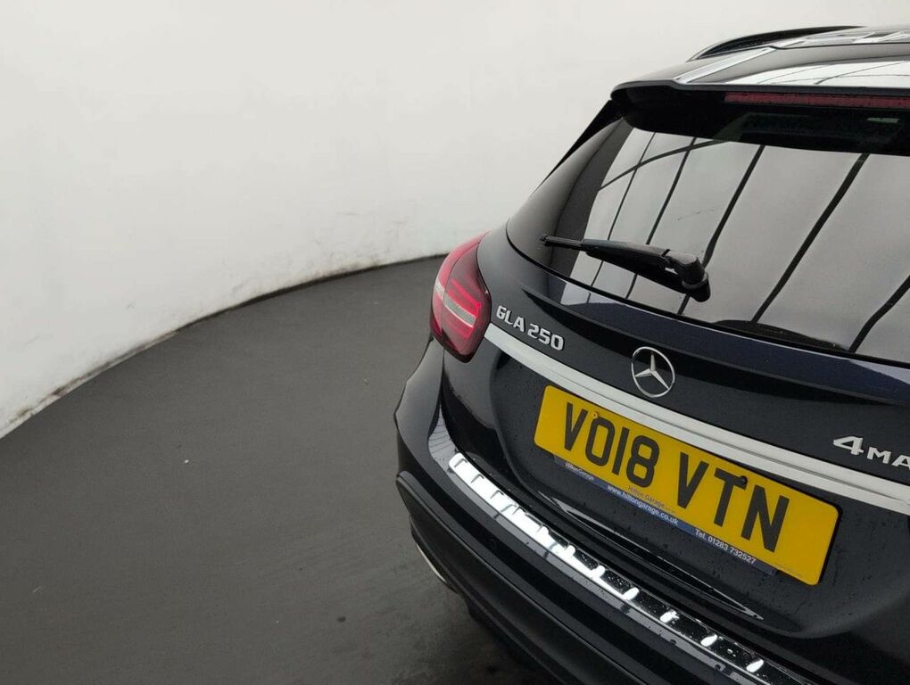 Mercedes-Benz GLA Class Gla 220 Amg Line Premium D 4Matic Grey #30