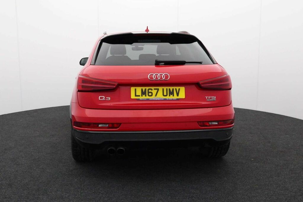 Audi Q3 2.0 Q3 Black Edition Tfsi Quattro 4Wd Red #6