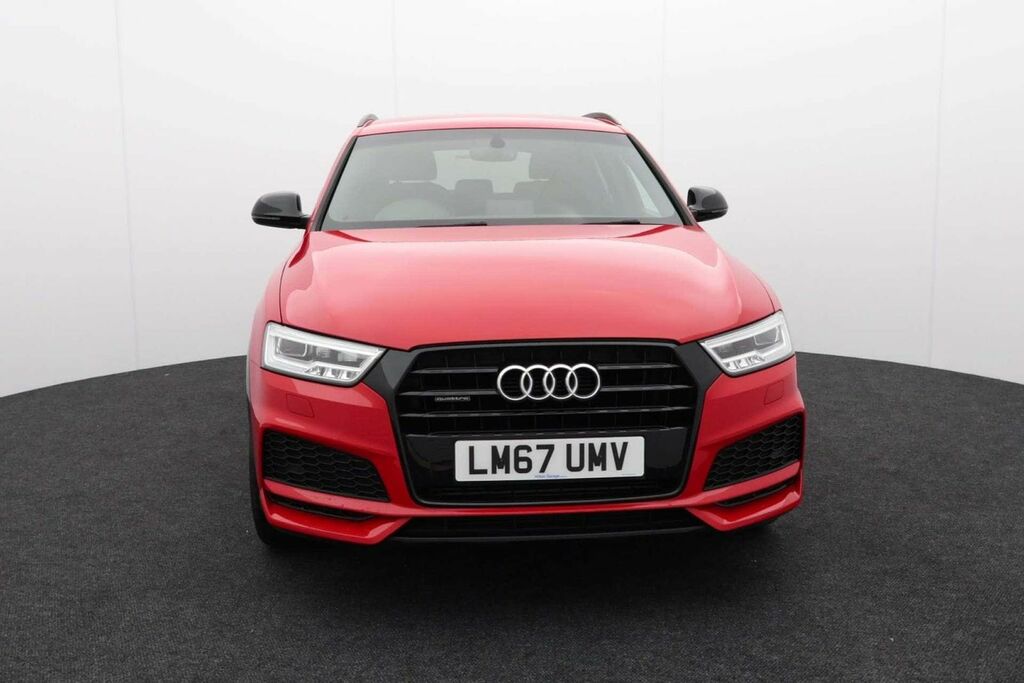 Audi Q3 2.0 Q3 Black Edition Tfsi Quattro 4Wd Red #2