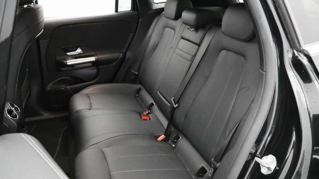Mercedes-Benz EQA Eqa 250 Amg Line Premium Black #28