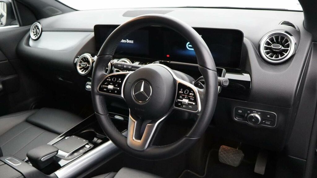 Mercedes-Benz EQA Eqa 250 Amg Line Premium Black #10