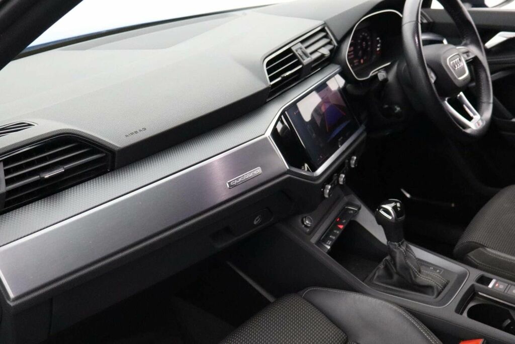 Audi Q3 Tfsi S Line Black #32