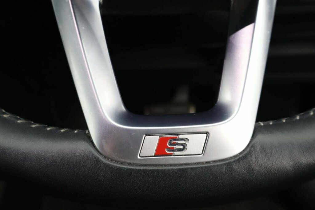 Audi Q3 Tfsi S Line Black #20