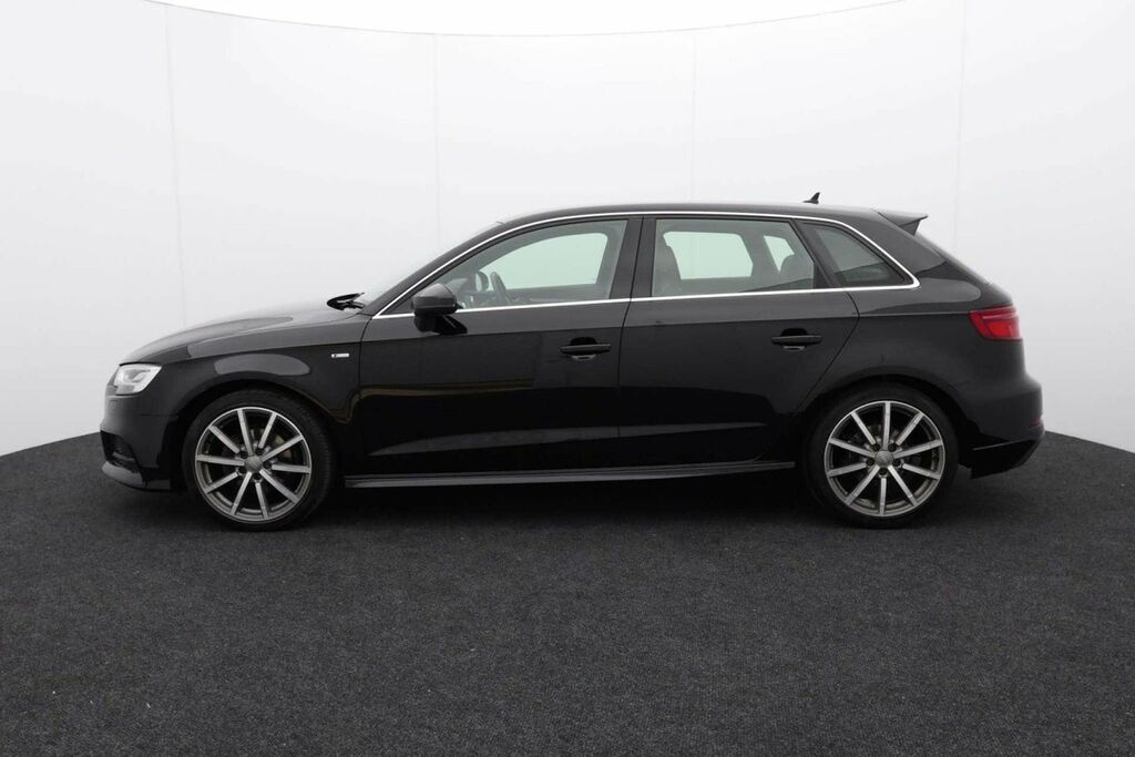 Audi A3 1.5 A3 Sportback 35 Tfsi S Line Black #4