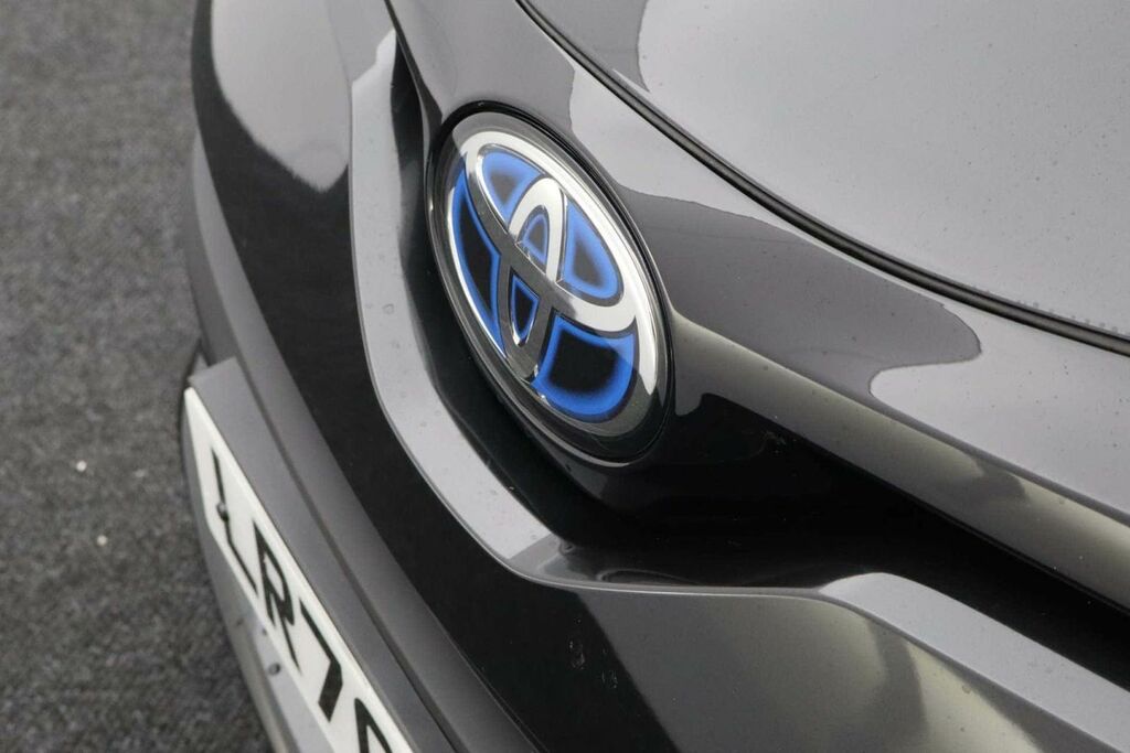 Toyota C-Hr Excel Grey #31