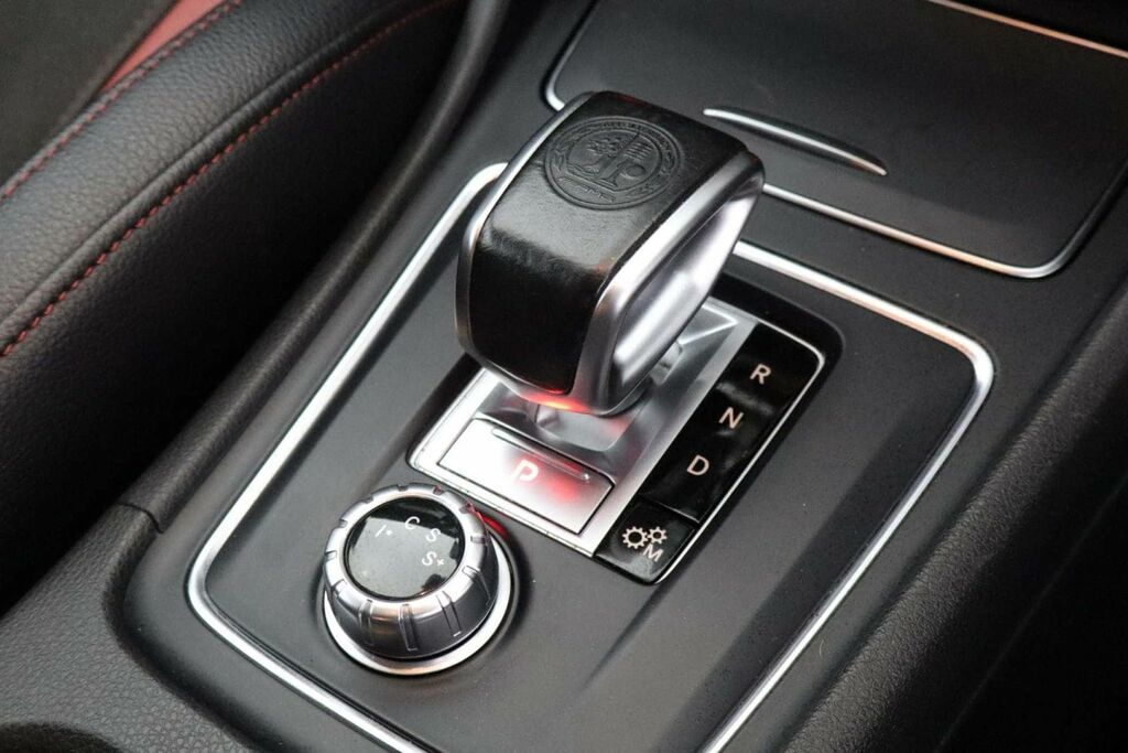 Mercedes-Benz CLA Class Gla 220 D 4Matic Grey #17