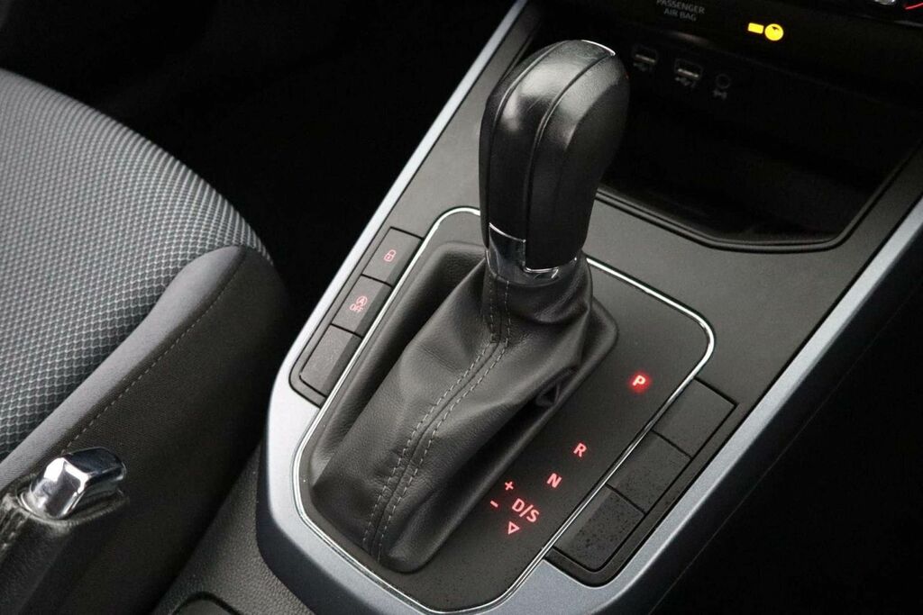 Seat Arona  Black #15