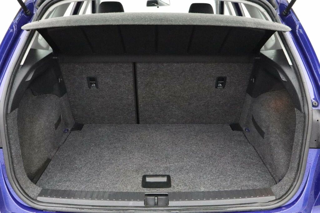 Seat Arona  Black #24