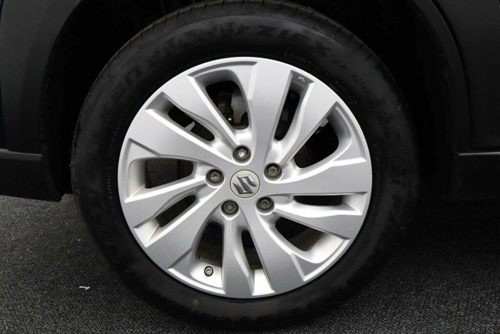 Suzuki SX4 S Cross Hatchback Black #9
