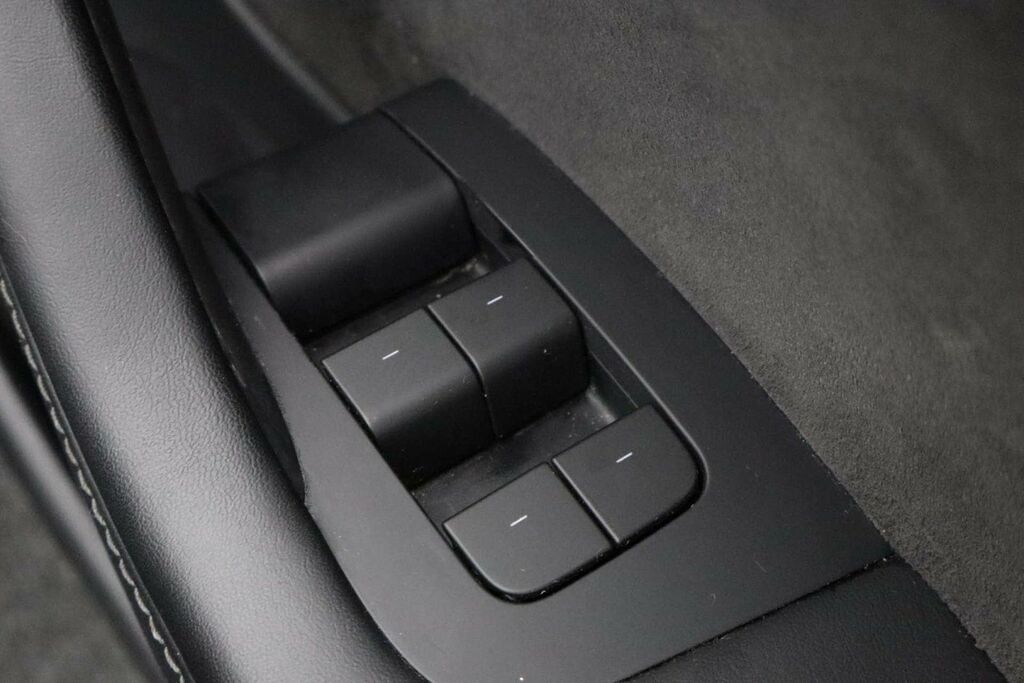 Tesla Model 3 Rwd 245 Ps Black #18