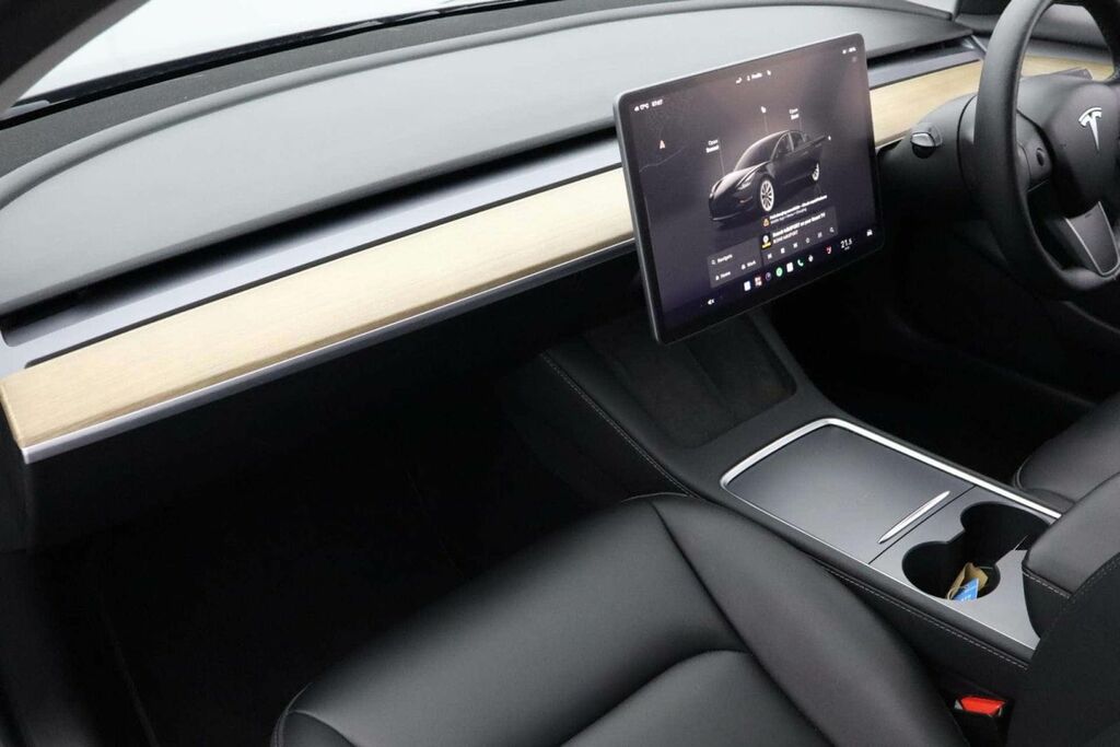 Tesla Model 3 Rwd 245 Ps Black #25