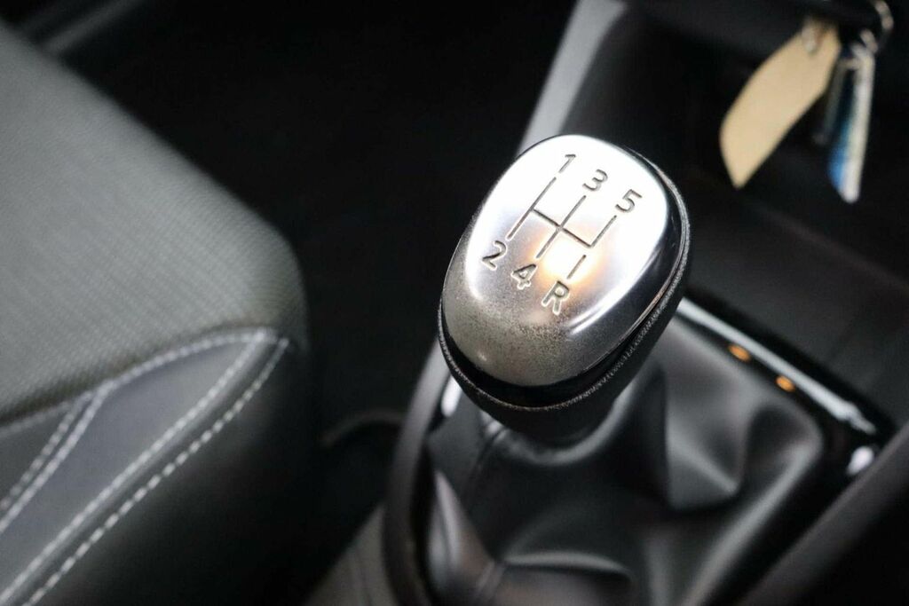 Renault Clio Clio Iconic Tce Black #16