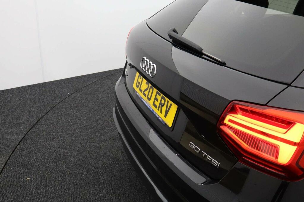 Audi Q2 30 Tdi Black Edition  #25