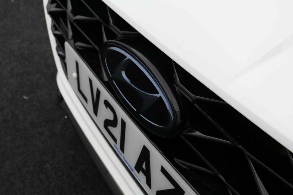 Hyundai I20 Se White #34
