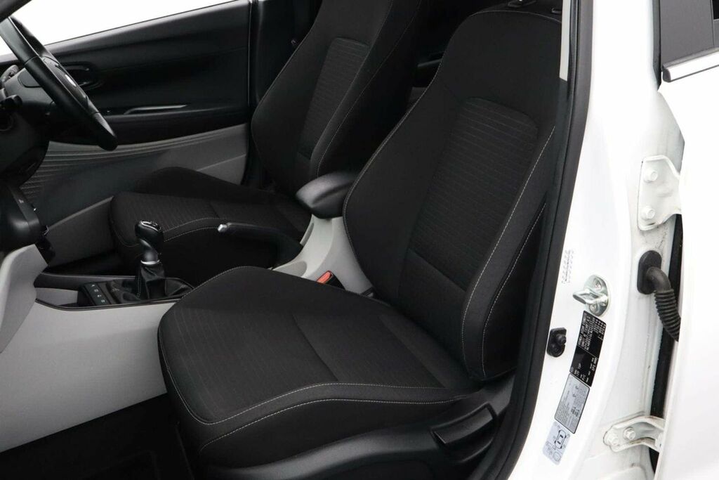 Hyundai I20 Se White #29
