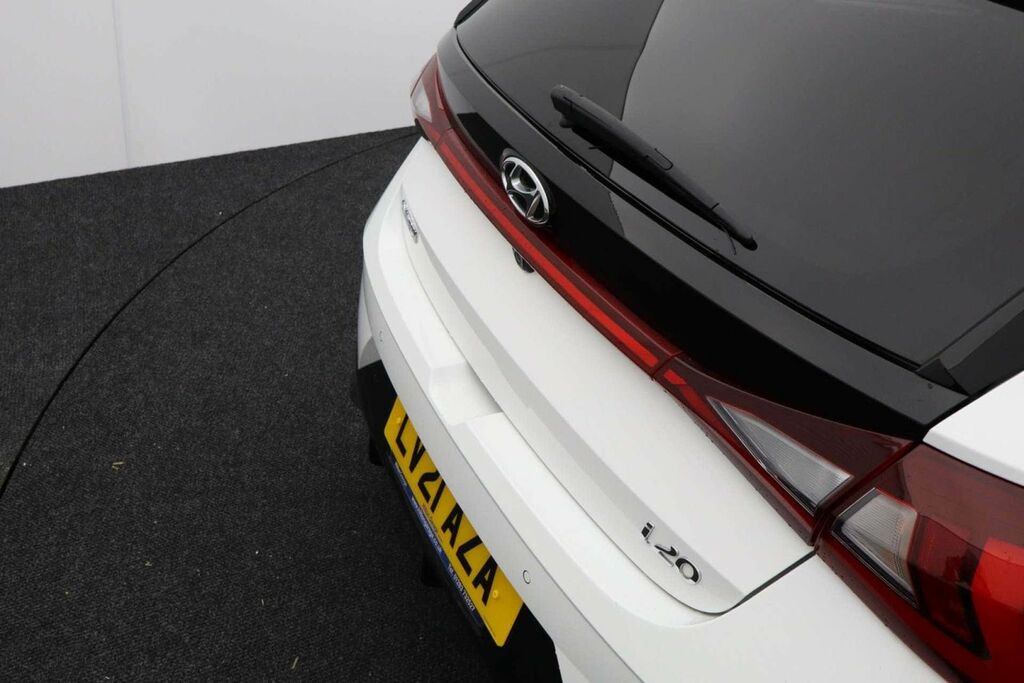 Hyundai I20 Se White #24