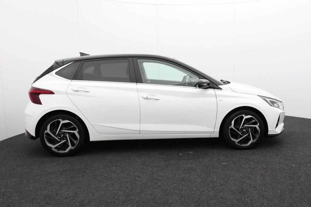 Hyundai I20 Se White #8