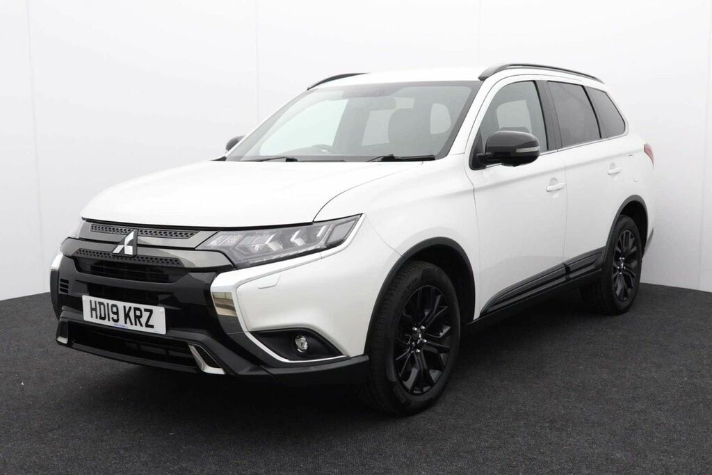Mitsubishi Outlander 2.0 Outlander Black Cvt 4Wd White #3