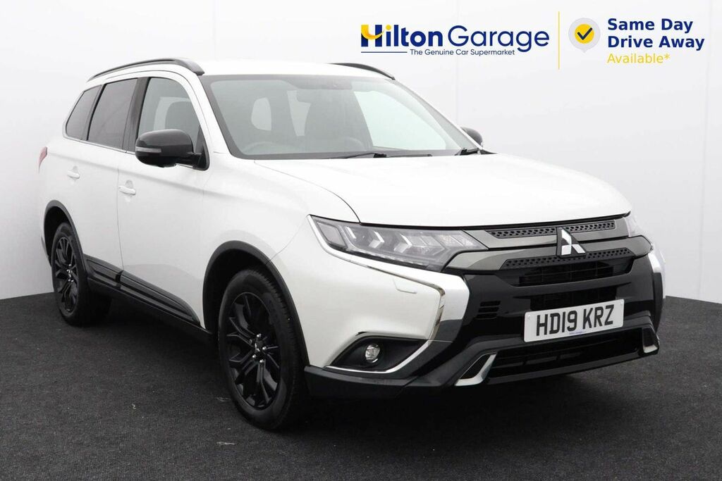 Mitsubishi Outlander 2.0 Outlander Black Cvt 4Wd White