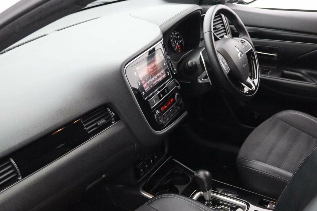 Mitsubishi Outlander Mivec 4 Silver #30