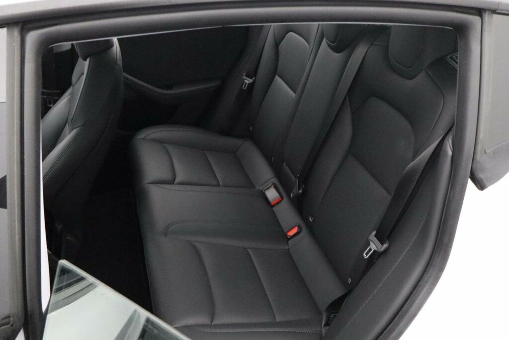 Tesla Model 3 Rwd 245 Ps White #28