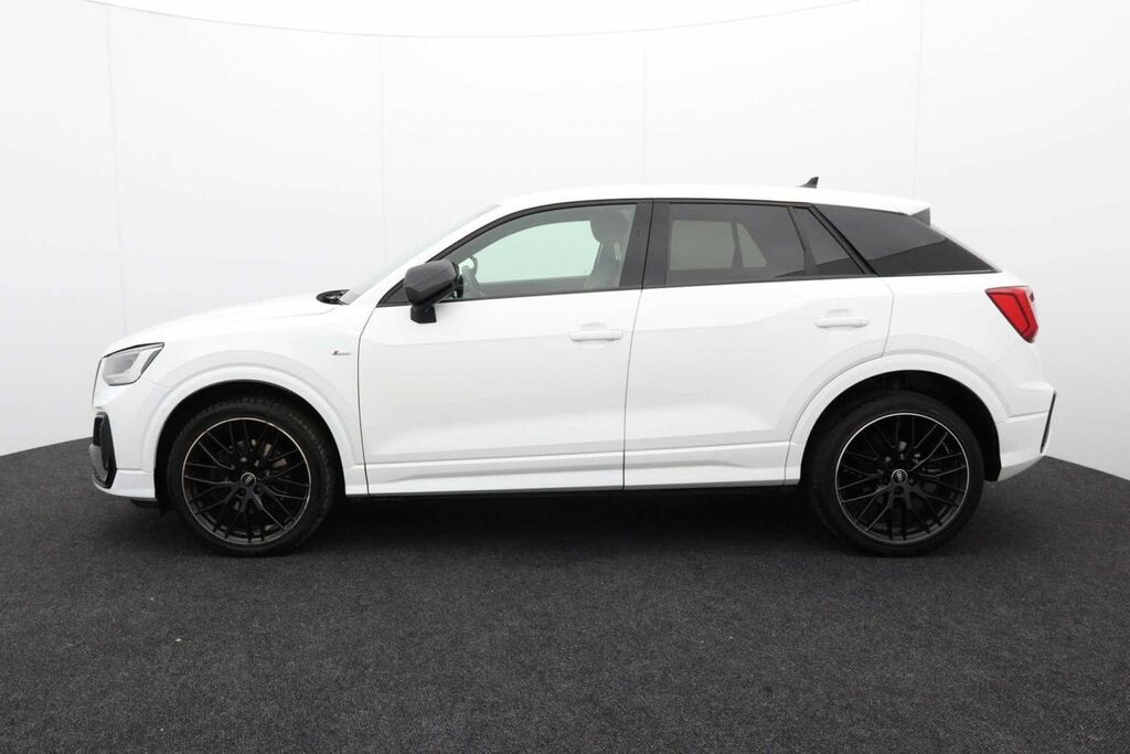 Audi Q2 1.5 Q2 Black Edition 35 Tfsi White #4