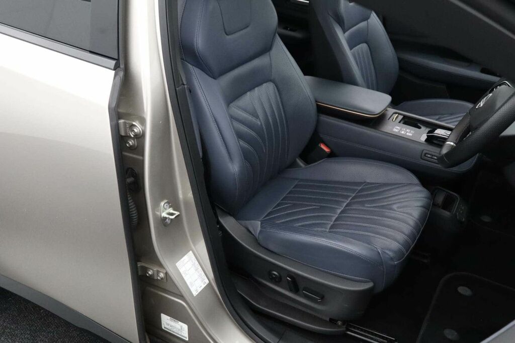 Nissan Ariya Evolve Grey #21