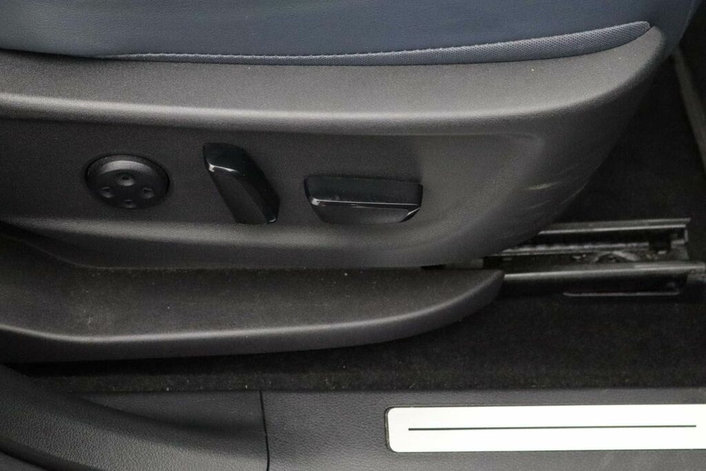 Nissan Ariya Evolve Grey #20