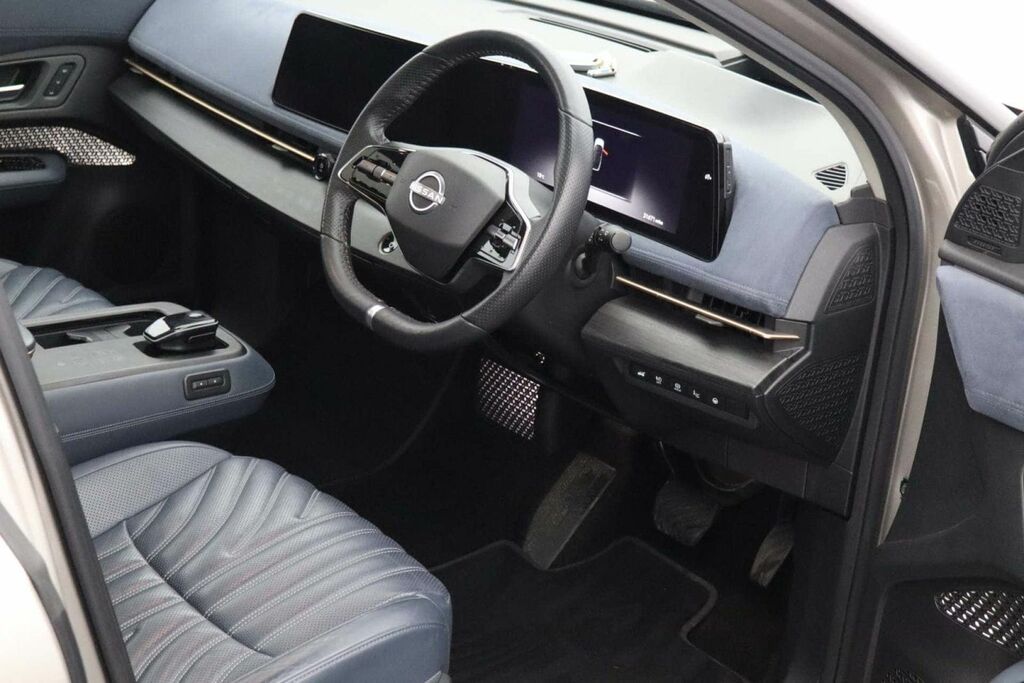 Nissan Ariya Evolve Grey #10