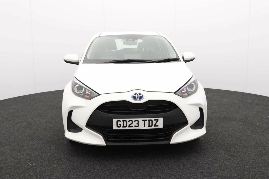 Toyota Yaris 1.5 Yaris Icon Hev Cvt White #2