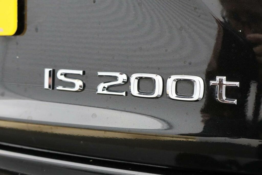 Lexus IS 300H Sport Cvt White #24