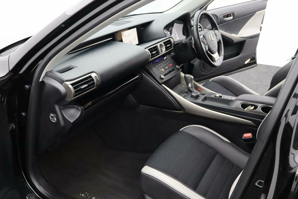 Lexus IS 300H Sport Cvt White #27