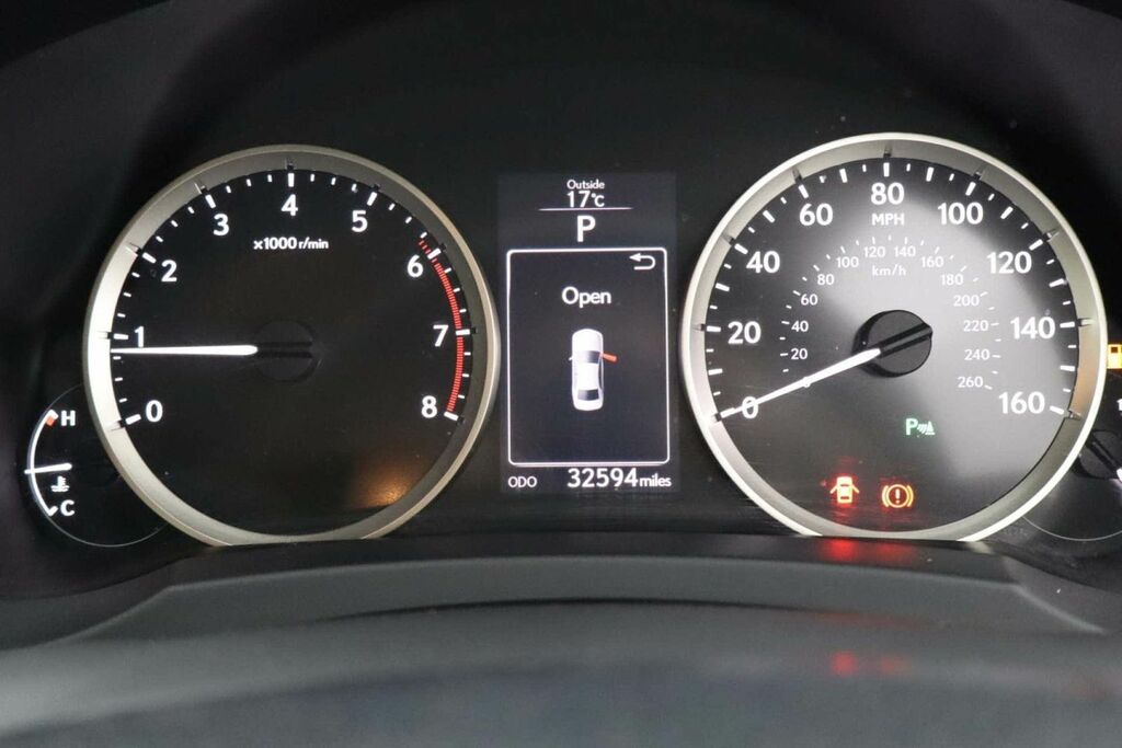 Lexus IS 300H Sport Cvt White #15