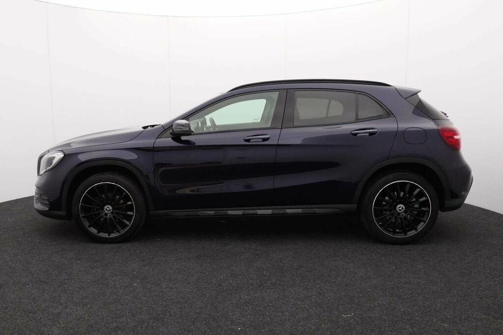 Mercedes-Benz GLA Class 1.6 Gla 200 Amg Line Premium Blue #4