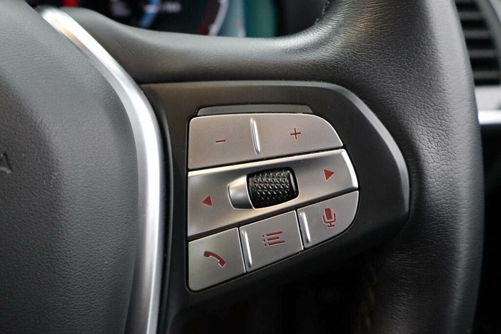 BMW iX3 80Kwh Premier Edition Black #18