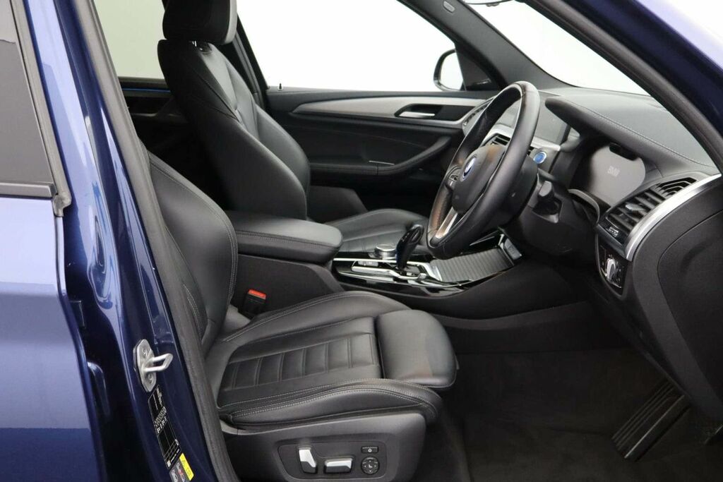 BMW iX3 80Kwh Premier Edition Black #10