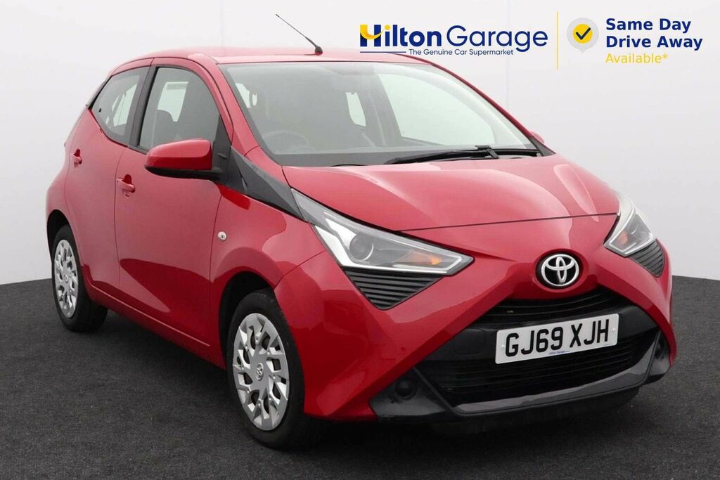 Toyota Aygo X 1.0 Aygo X-play Vvt-i Red