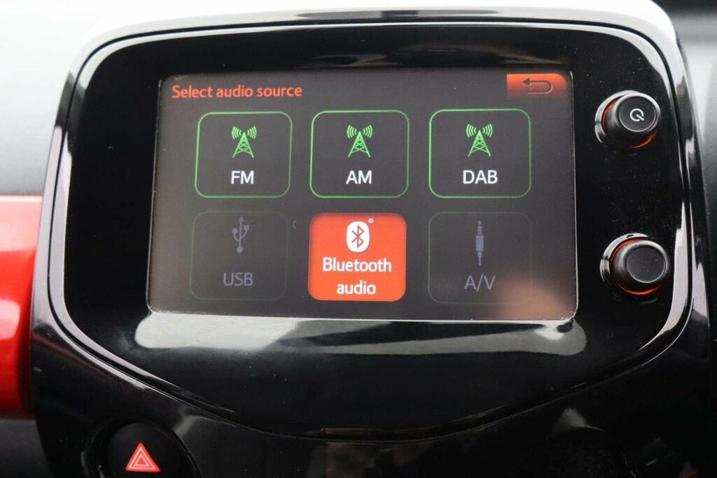 Toyota Aygo X X-clusiv 3 Grey #11