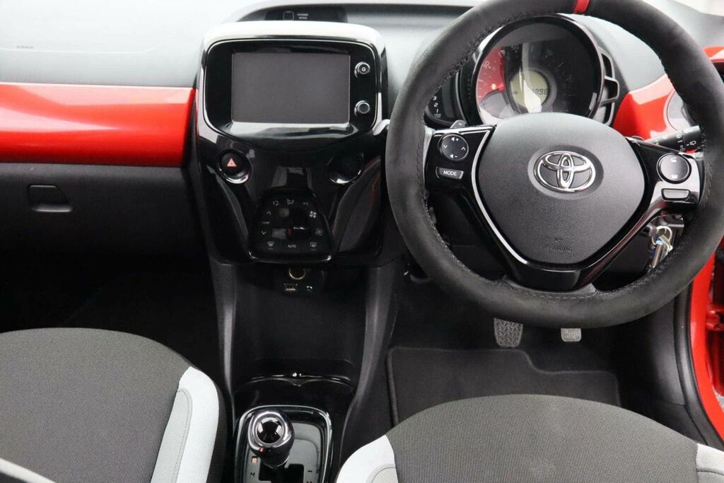Toyota Aygo X X-clusiv 3 Grey #21