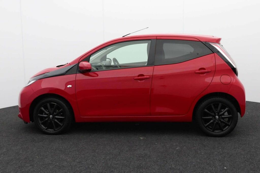 Toyota Aygo X 1.0 Aygo X-style Vvt-i Cvt Red #4