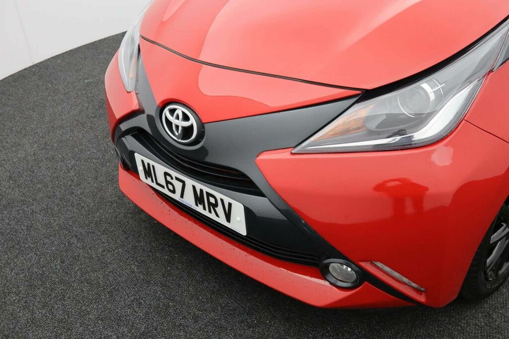 Toyota Aygo X X-clusiv 3 Grey #28