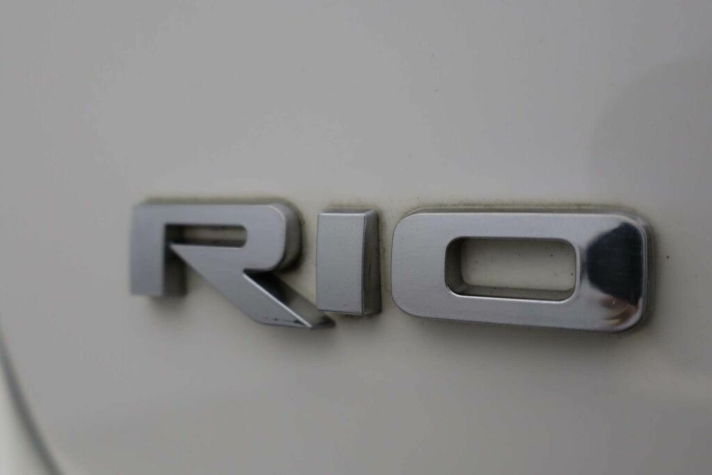Kia RIO 1.4 2 Hatchback Black #27