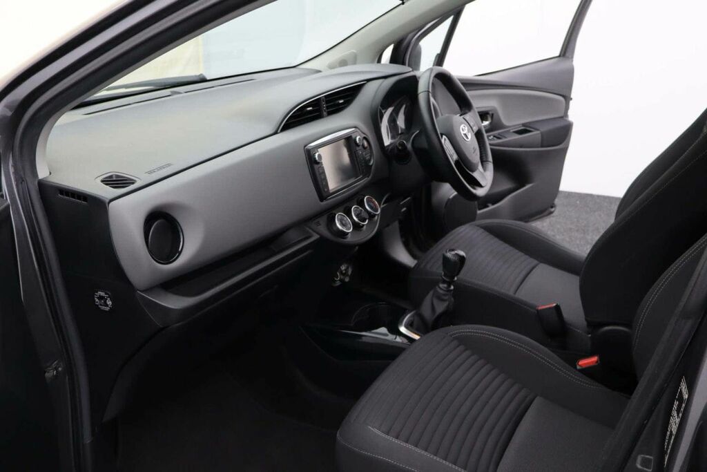 Toyota Yaris Hatchback Red #26
