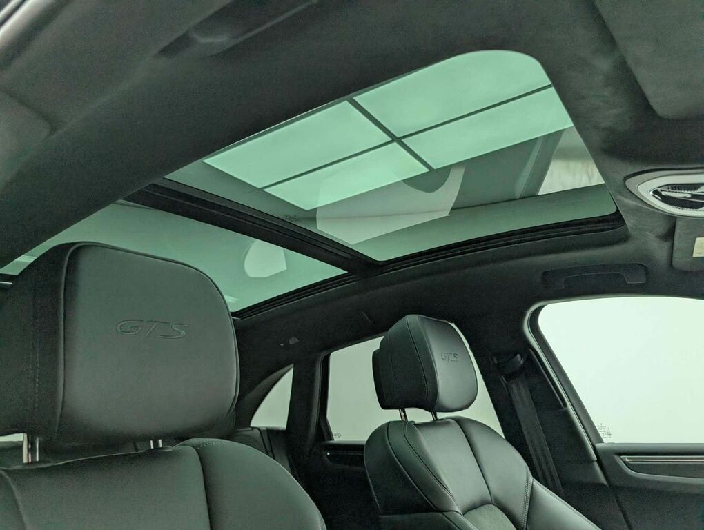 Porsche Macan 380Kw 4S 100Kwh Green #37